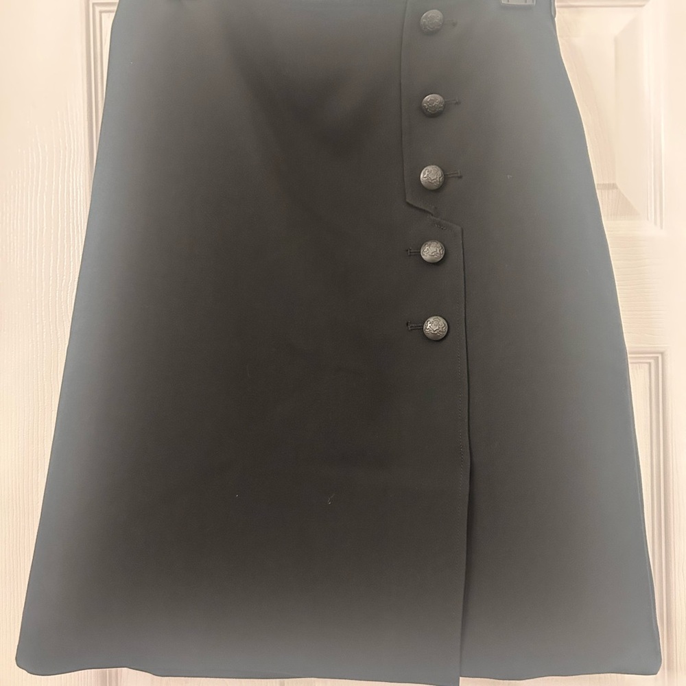 Banana Republic Elegant Black Buttoned Women's Skirt side zip size 4